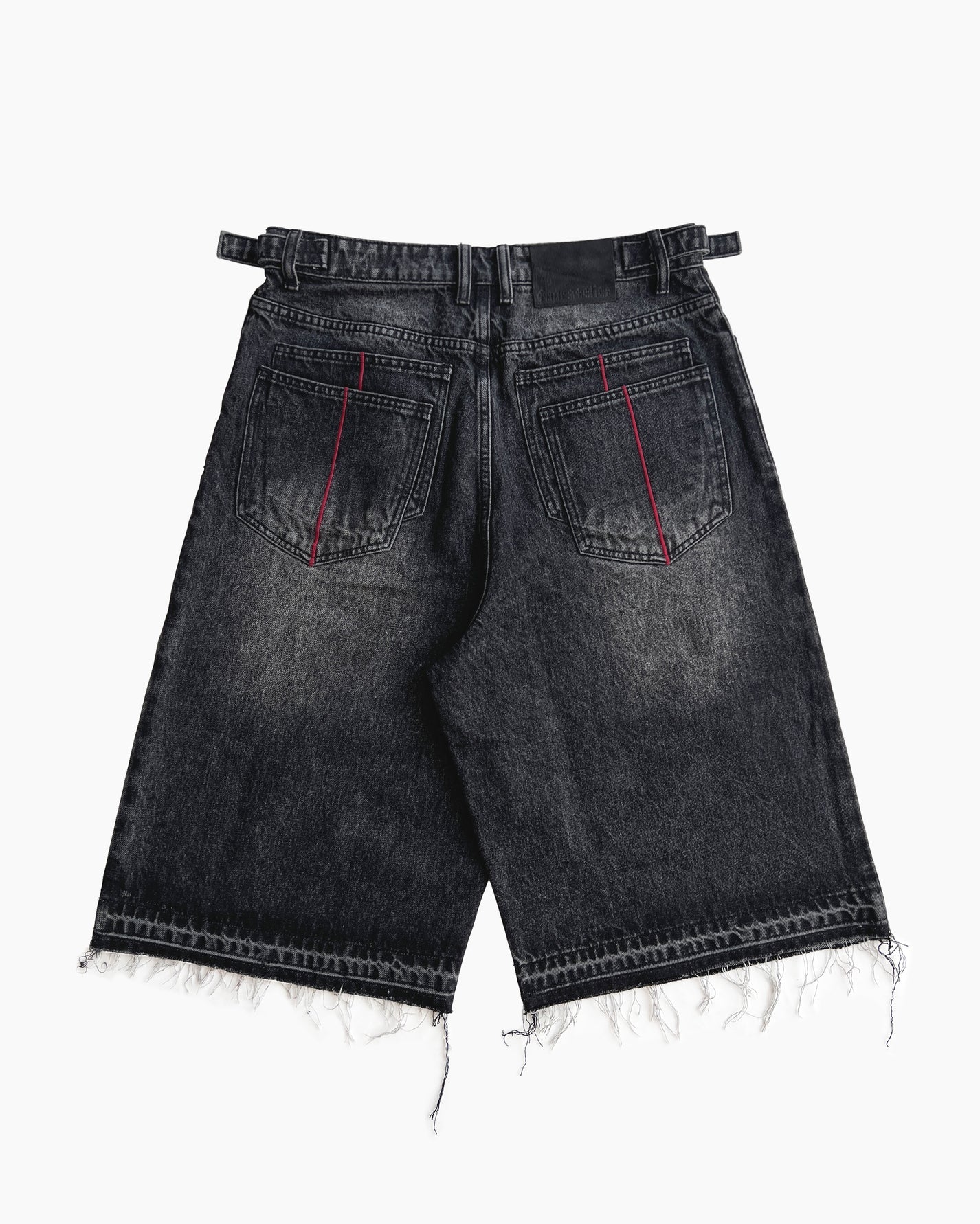 JUKU KAPRI SHORTS